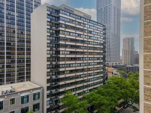 33 E Cedar Street, Chicago, IL 60611
