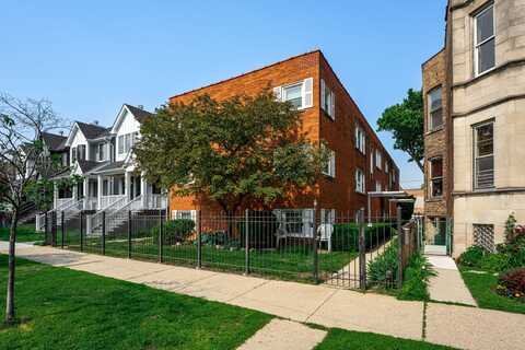 4730 N Hermitage Avenue, Chicago, IL 60640