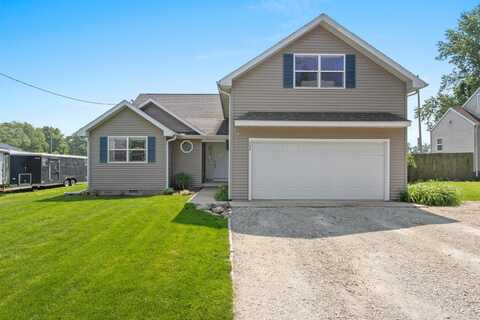 504 S FIFTH Street, Fisher, IL 61843