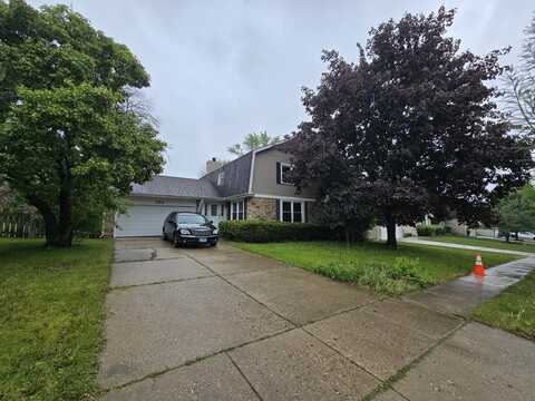 355 Crestwood Court, Algonquin, IL 60102