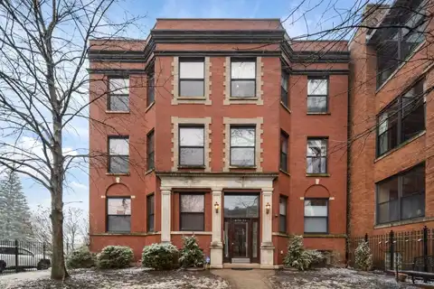 4755 N Malden Street, Chicago, IL 60640