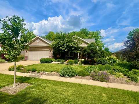 2402 Treeline Drive, Bloomington, IL 61704