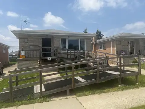 512 Yates Avenue, Calumet City, IL 60409