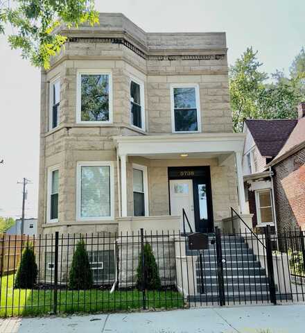 5738 S Sangamon Street, Chicago, IL 60621