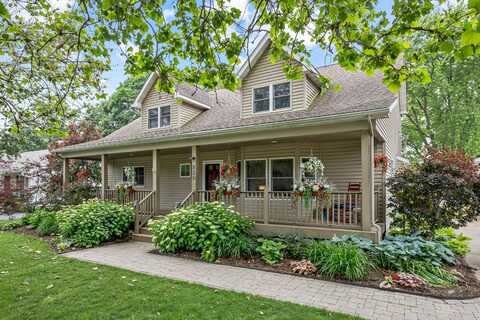 525 Palmer Avenue, Aurora, IL 60506