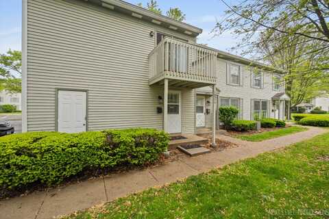 1697 Farragut Court, Wheaton, IL 60189