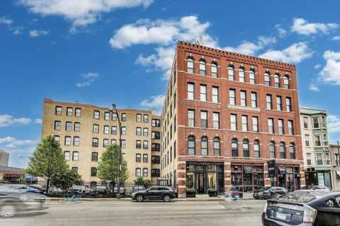 525 N Halsted Street, Chicago, IL 60642