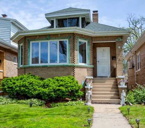 7818 W Elmgrove Drive, Elmwood Park, IL 60707