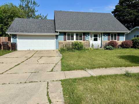 847 Teverton Lane, Crystal Lake, IL 60014