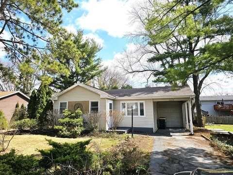 6602 Hunters Path, Cary, IL 60013