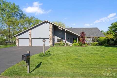 203 Royal Court, Prospect Heights, IL 60070