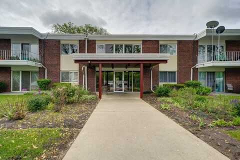 127 N Wolf Road, Wheeling, IL 60090