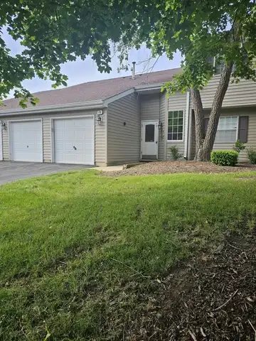 78 N Victoria Lane, Streamwood, IL 60107