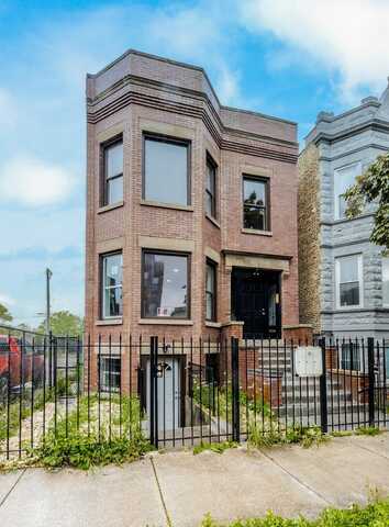 3651 W Grenshaw Street, Chicago, IL 60624