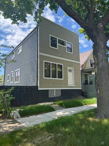 7846 S Saint Lawrence Avenue, Chicago, IL 60619