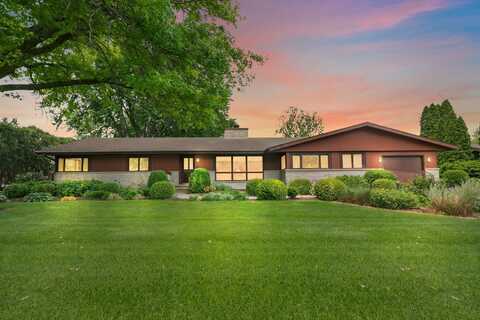 115 Thornbrook Road, DeKalb, IL 60115