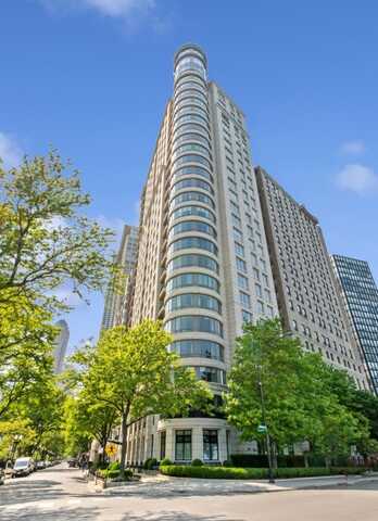 840 N LAKE SHORE Drive, Chicago, IL 60611