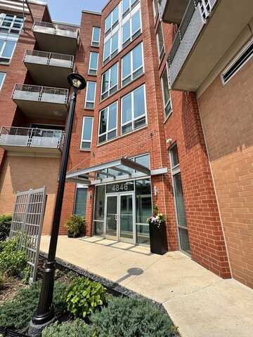 4846 N Clark Street, Chicago, IL 60640