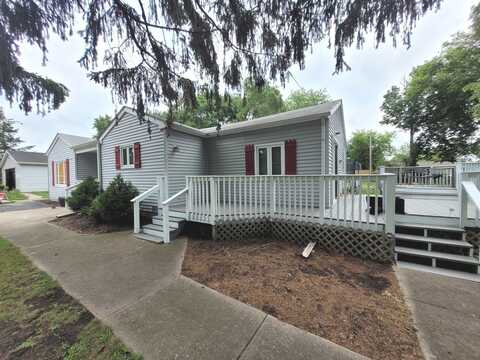 36441 N James Court, Lake Villa, IL 60046
