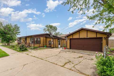 8402 S 78th Avenue, Bridgeview, IL 60455