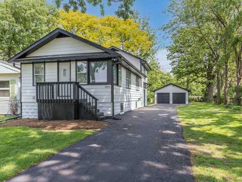 2004 Burlington Avenue, Lisle, IL 60532