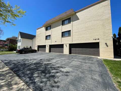 1258 Brown Street, Des Plaines, IL 60016