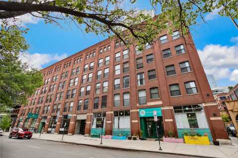 225 W Huron Street, Chicago, IL 60654