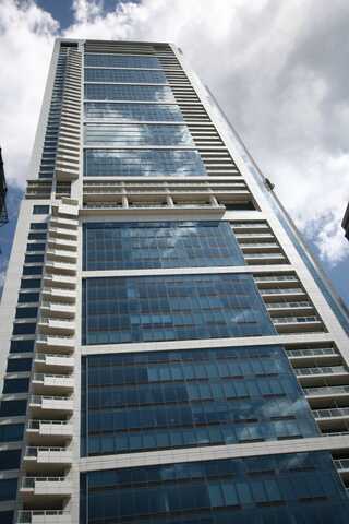 340 E Randolph Street, Chicago, IL 60601