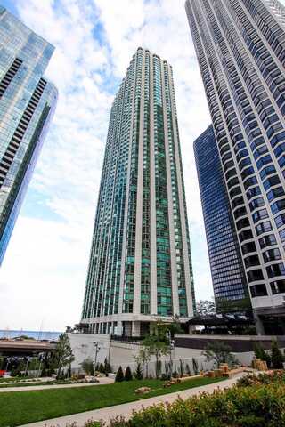 195 N Harbor Drive, Chicago, IL 60601