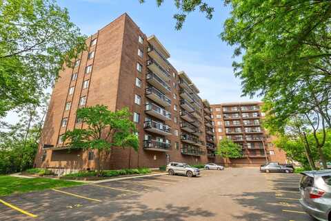 711 S River Road, Des Plaines, IL 60016