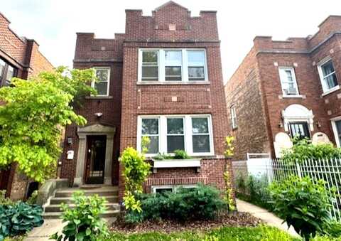 6724 N Campbell Avenue, Chicago, IL 60645