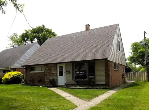 17008 Oakwood Avenue, Lansing, IL 60438