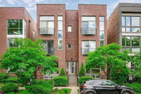 2433 W Haddon Avenue, Chicago, IL 60622