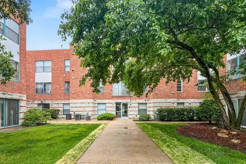 3275 Kirchoff Road, Rolling Meadows, IL 60008