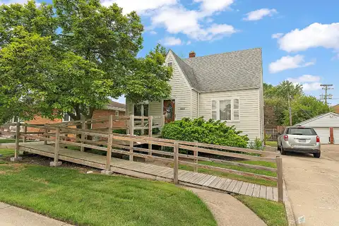 18122 Wentworth Avenue, Lansing, IL 60438