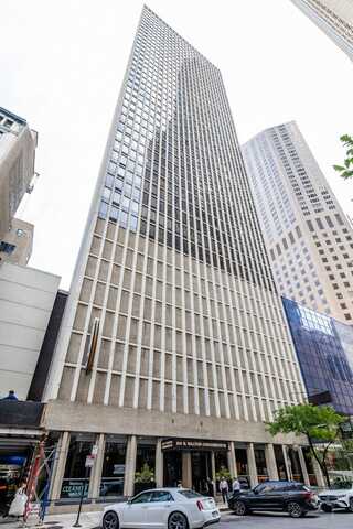 100 E Walton Street, Chicago, IL 60611