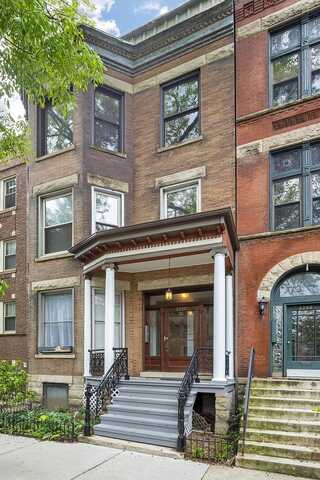 2230 N Kenmore Avenue, Chicago, IL 60614