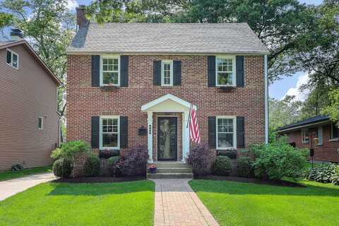 664 Western Avenue, Glen Ellyn, IL 60137