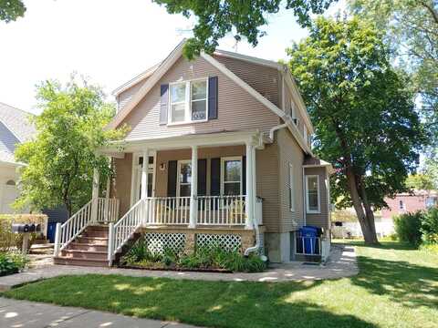 1422 Oakwood Avenue, Des Plaines, IL 60016