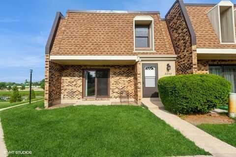 2242 Country Club Drive, Woodridge, IL 60517