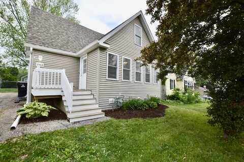 7715 E Sunset Drive, Wonder Lake, IL 60097