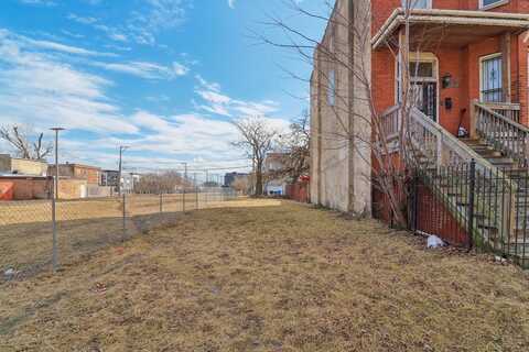 3913 S Prairie Avenue, Chicago, IL 60653