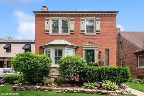 10447 S OAKLEY Avenue, Chicago, IL 60643