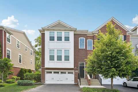 2490 Huntleigh Lane, Woodridge, IL 60517