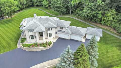10470 N River Road, Barrington, IL 60010