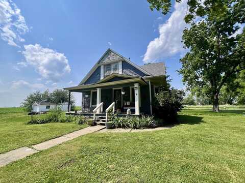 207 W 2nd Street, Broadlands, IL 61816