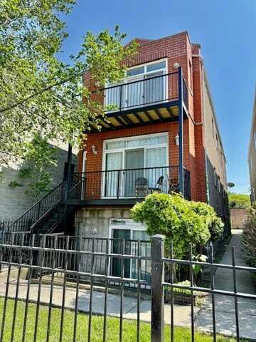 2709 W Congress Parkway, Chicago, IL 60612