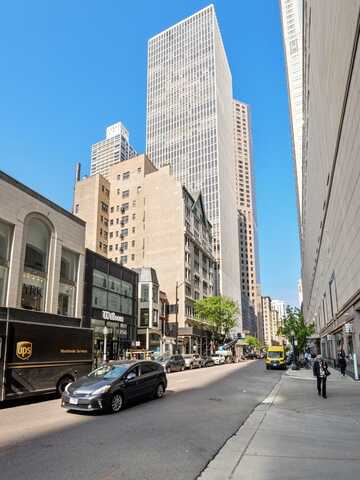100 E WALTON Street, Chicago, IL 60611