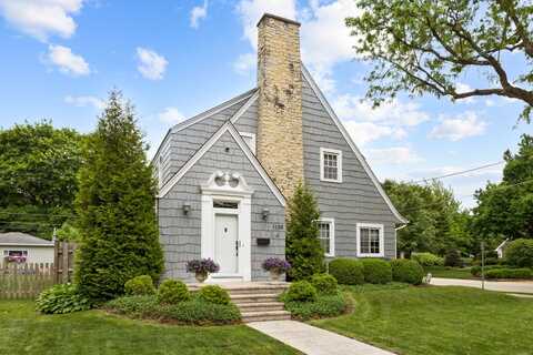 1130 S 5th Street, Saint Charles, IL 60174