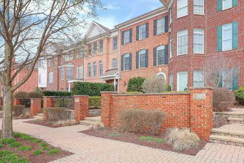 105 Spring Avenue, Naperville, IL 60540